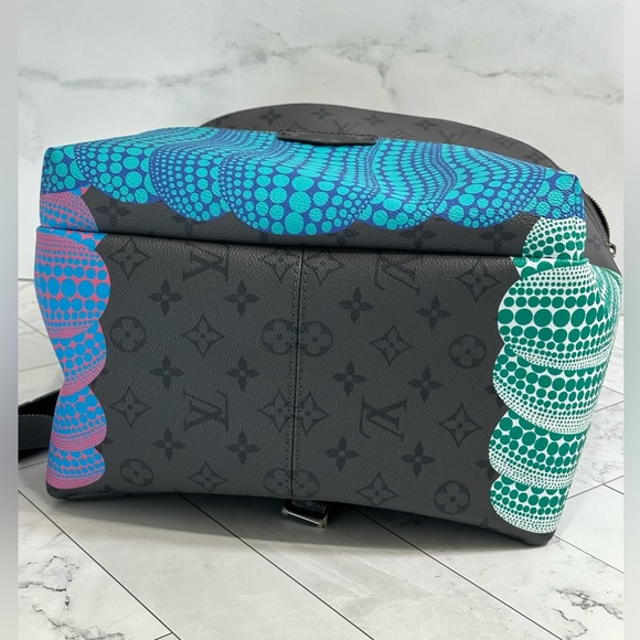 LOUIS VUITTON
LV X YK Monogram Eclipse Reverse Kusama Pumpkin Discovery Backpack - Picture 7 of 9